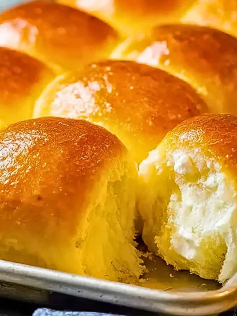 Fluffy Dinner Rolls (1)