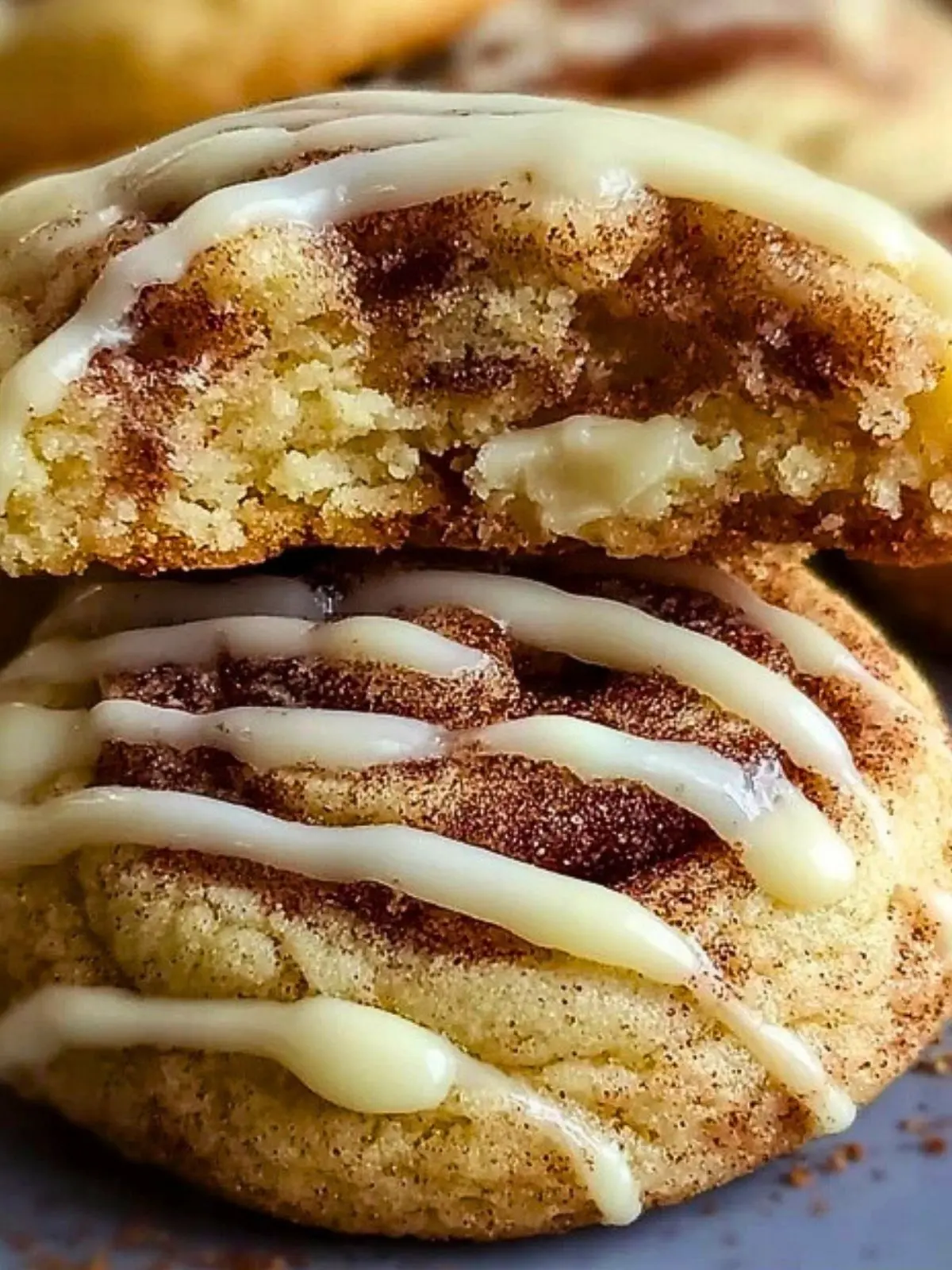 Cinnamon Roll Cheesecake Cookies (1)