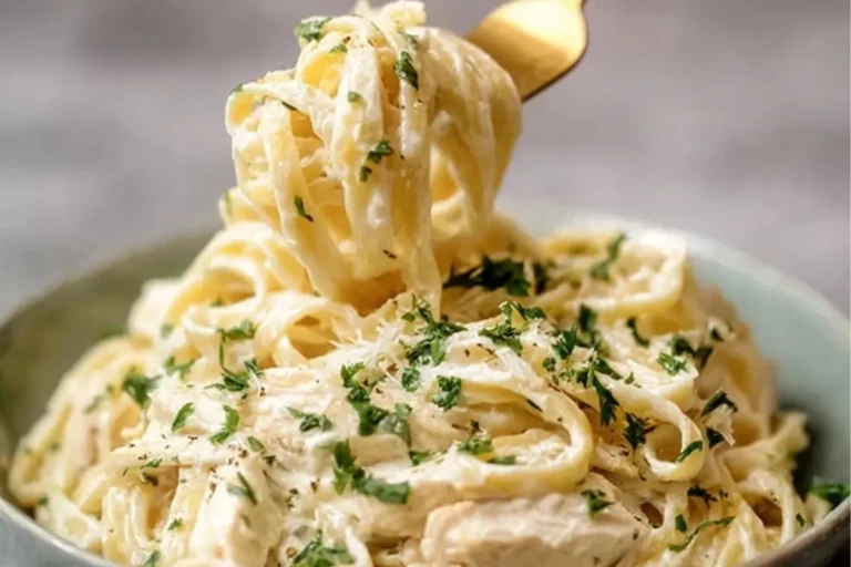 Tasty Instant Pot Chicken Alfredo