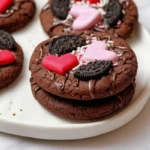 Bakery-Style Valentine's Oreo Cookies With Chocolate Drip